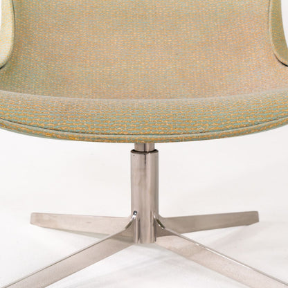 Vika Lounge Chair