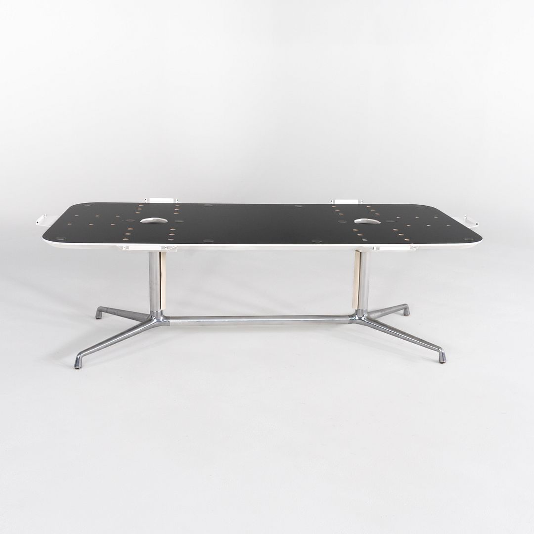 SW_1 Conference Table