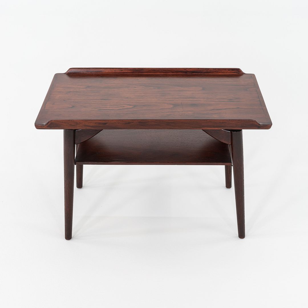 T9 Side Table