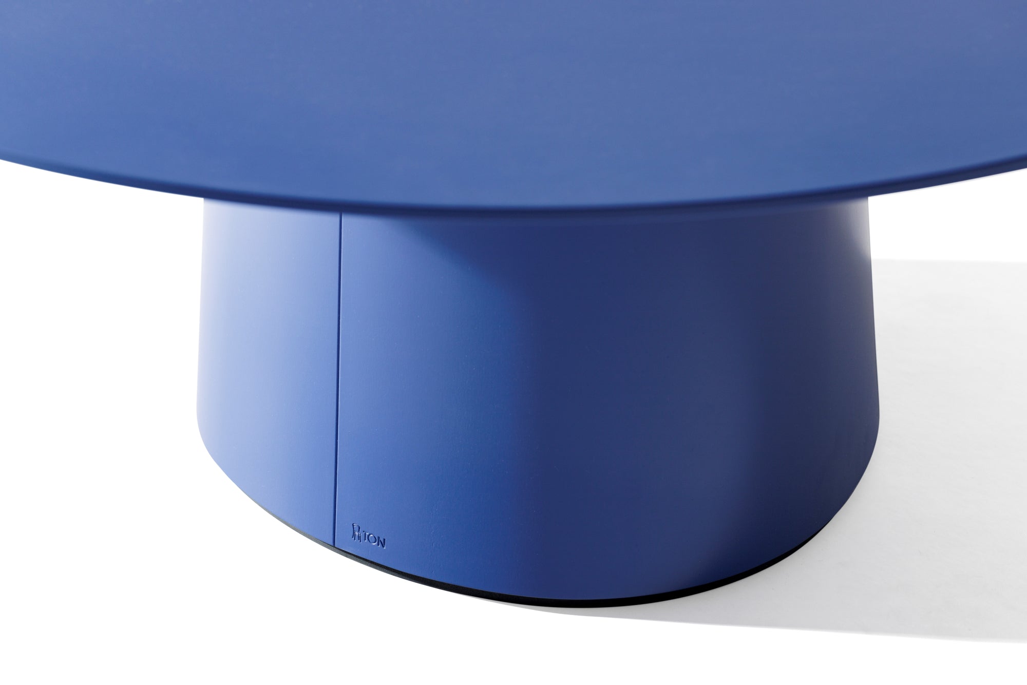 P.O.V. 475 Coffee Table