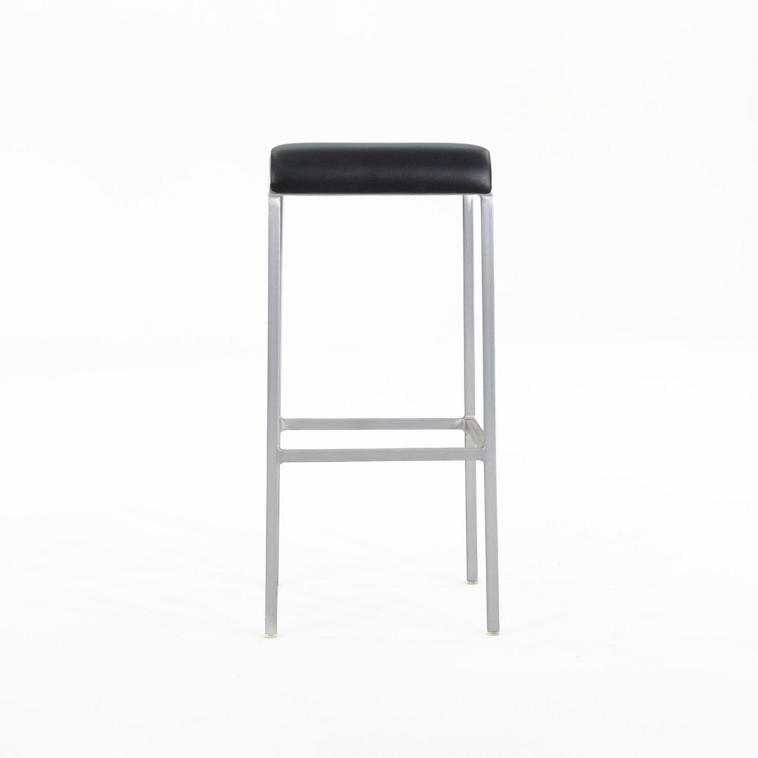 20-06 Bar Stool