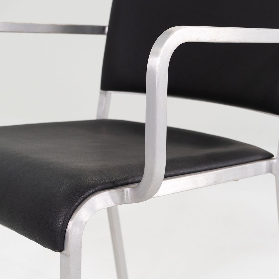 20-06 Dining Arm Chair