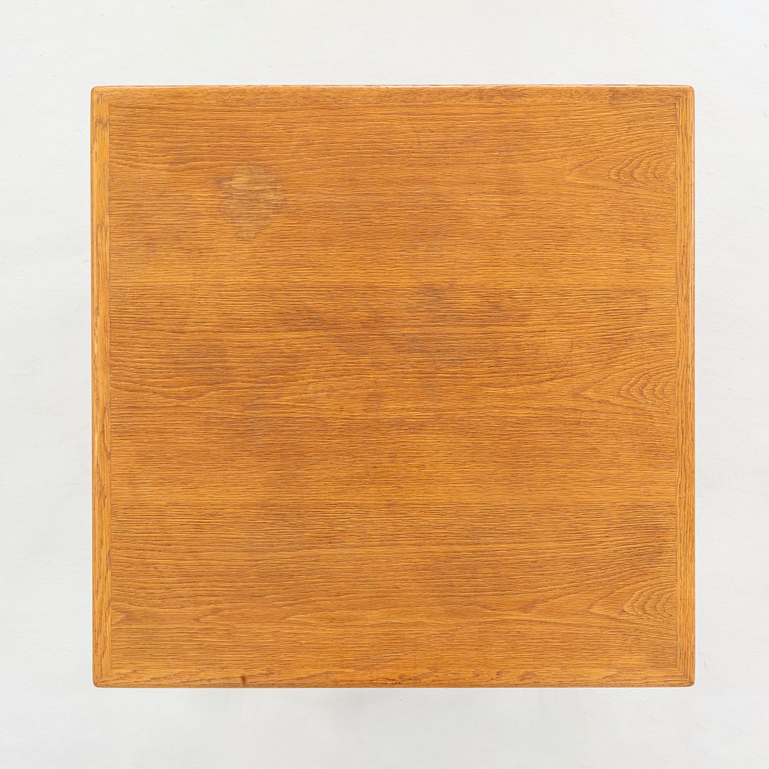 1300 Series Side Table