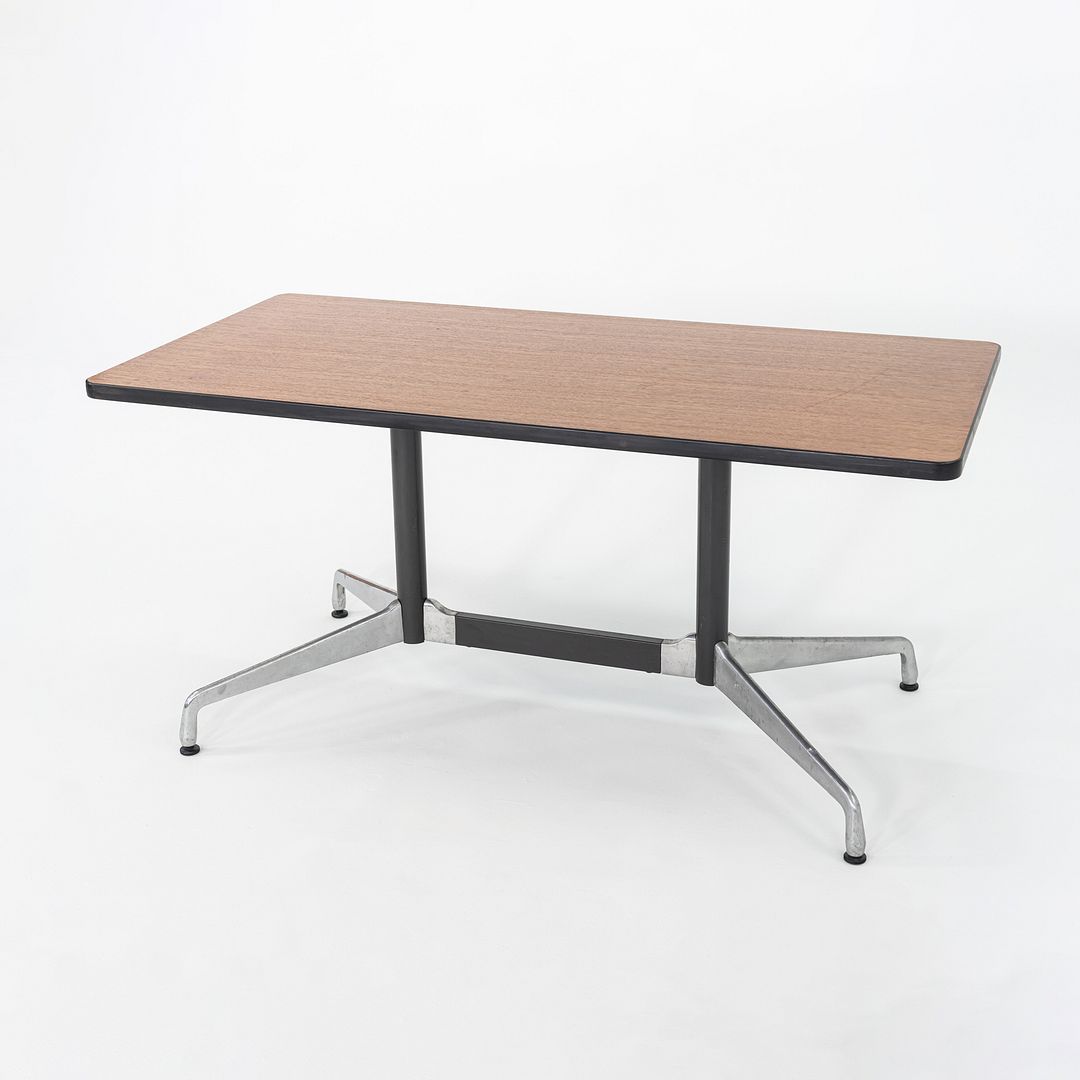 Segmented Conference Table, Model ET187