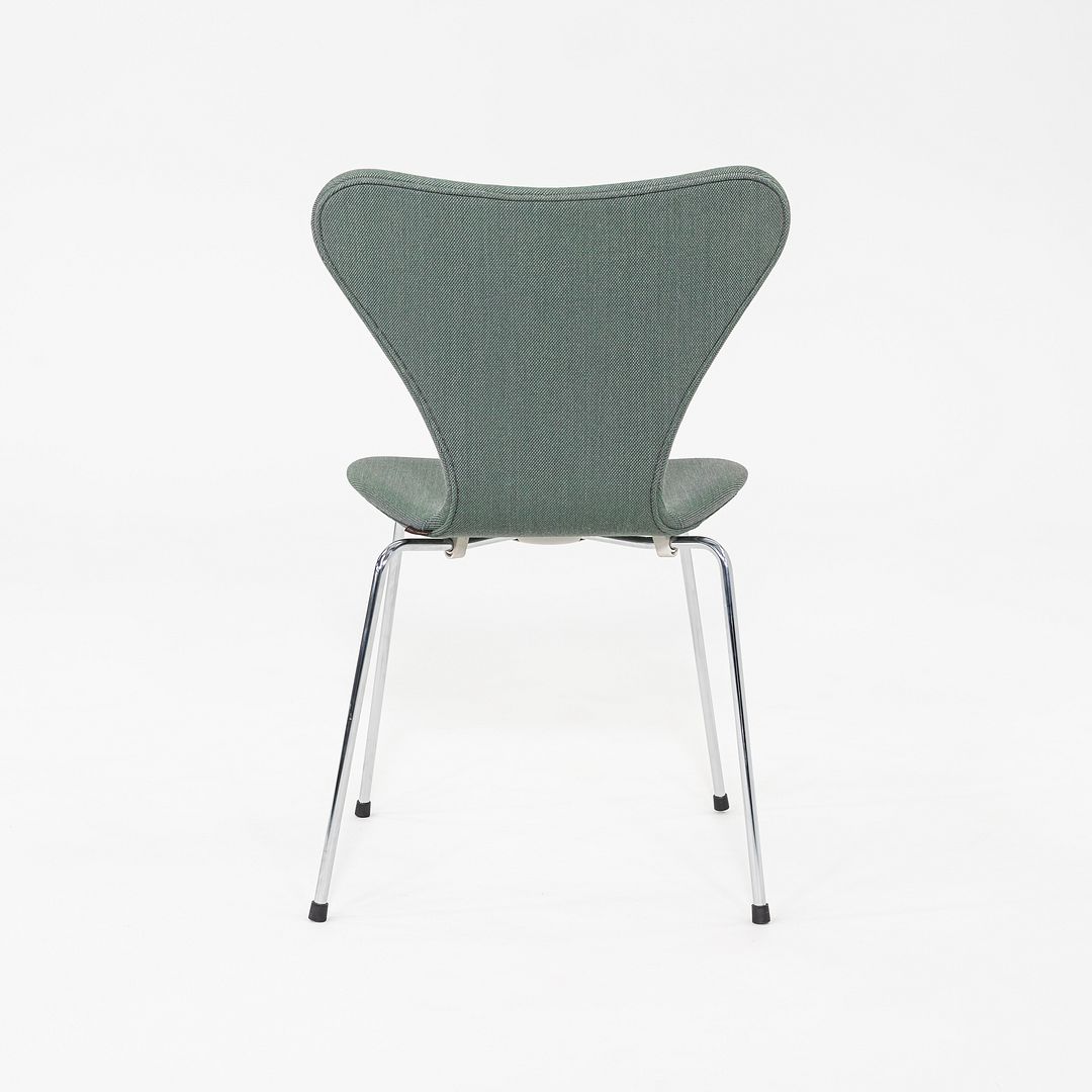 Series 7 Chair, Model 3107