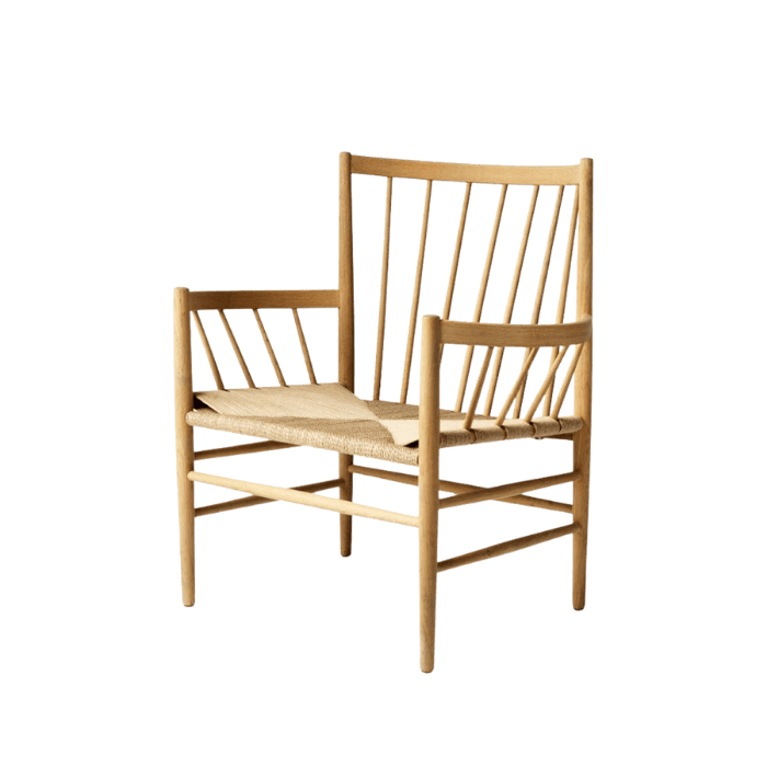 J82 Lounge Chair — Nature Lacquered Oak