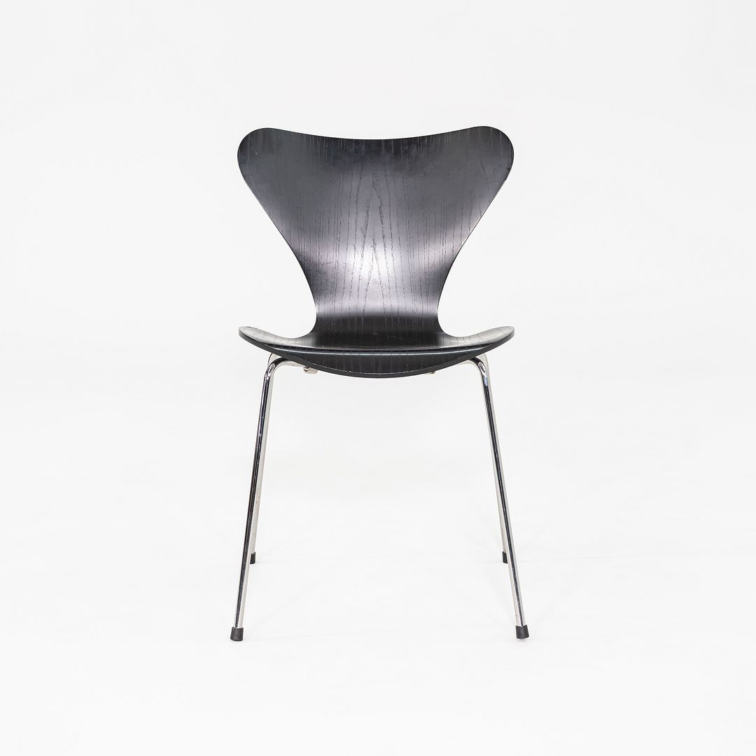 Series 7 Chair, Model 3107