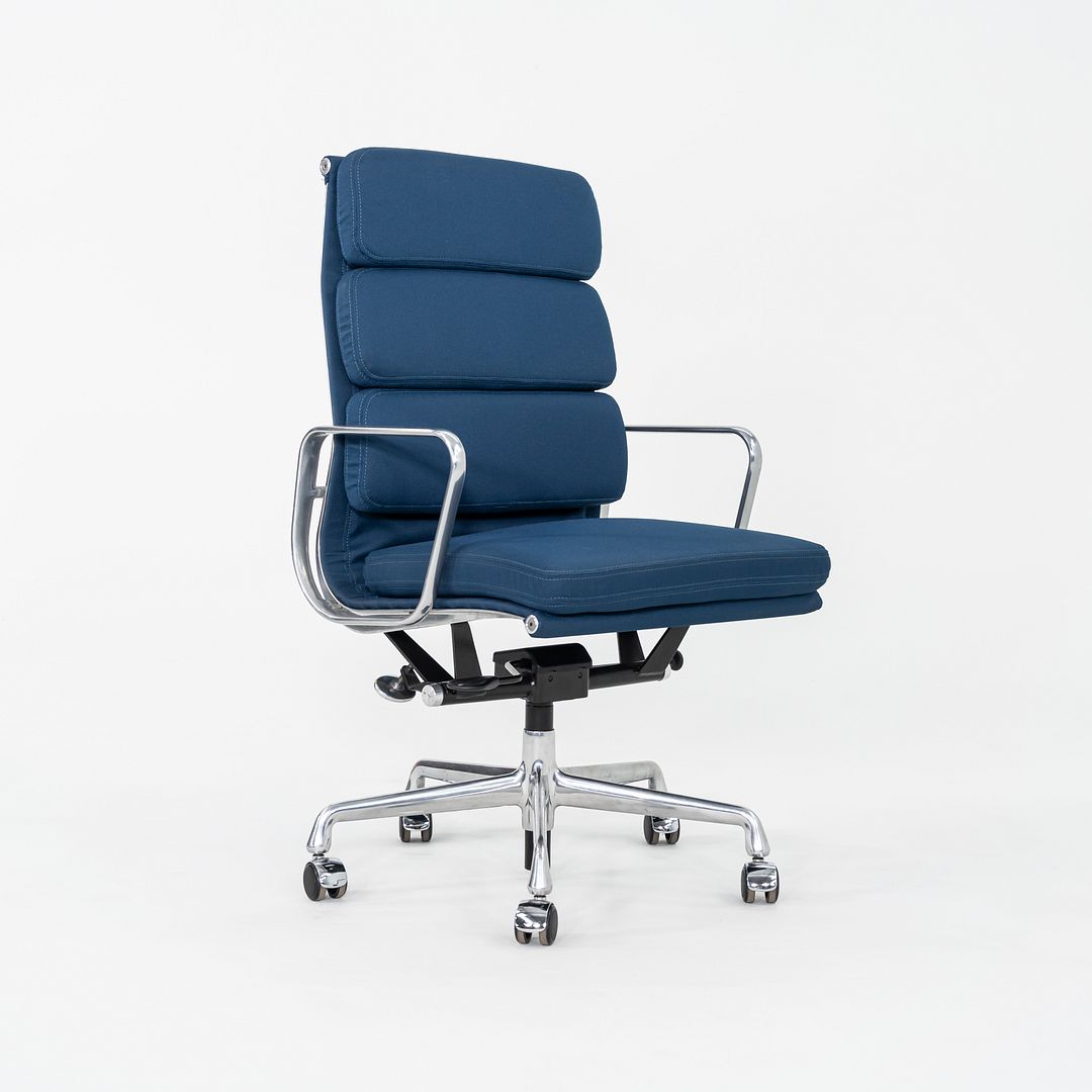 Soft Pad Executive Chair, Model EA437