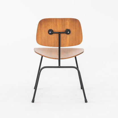 DCM Chair