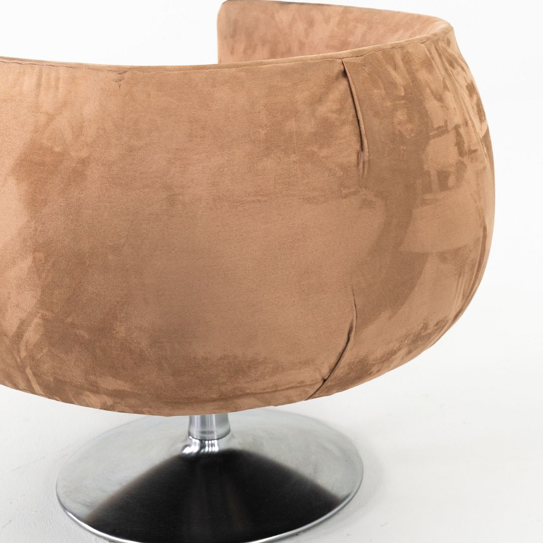 Swivel Lounge Chair