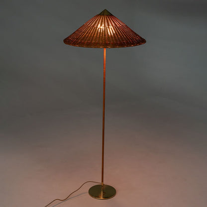 9602 Floor Lamp
