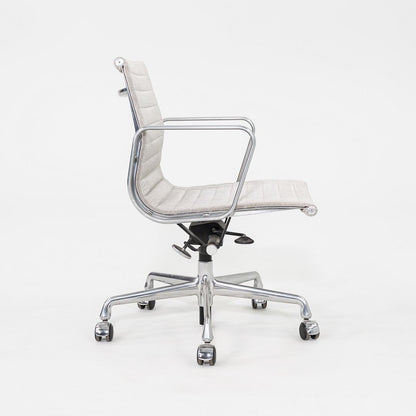 Aluminum Group Management Desk Chair, Model EA335