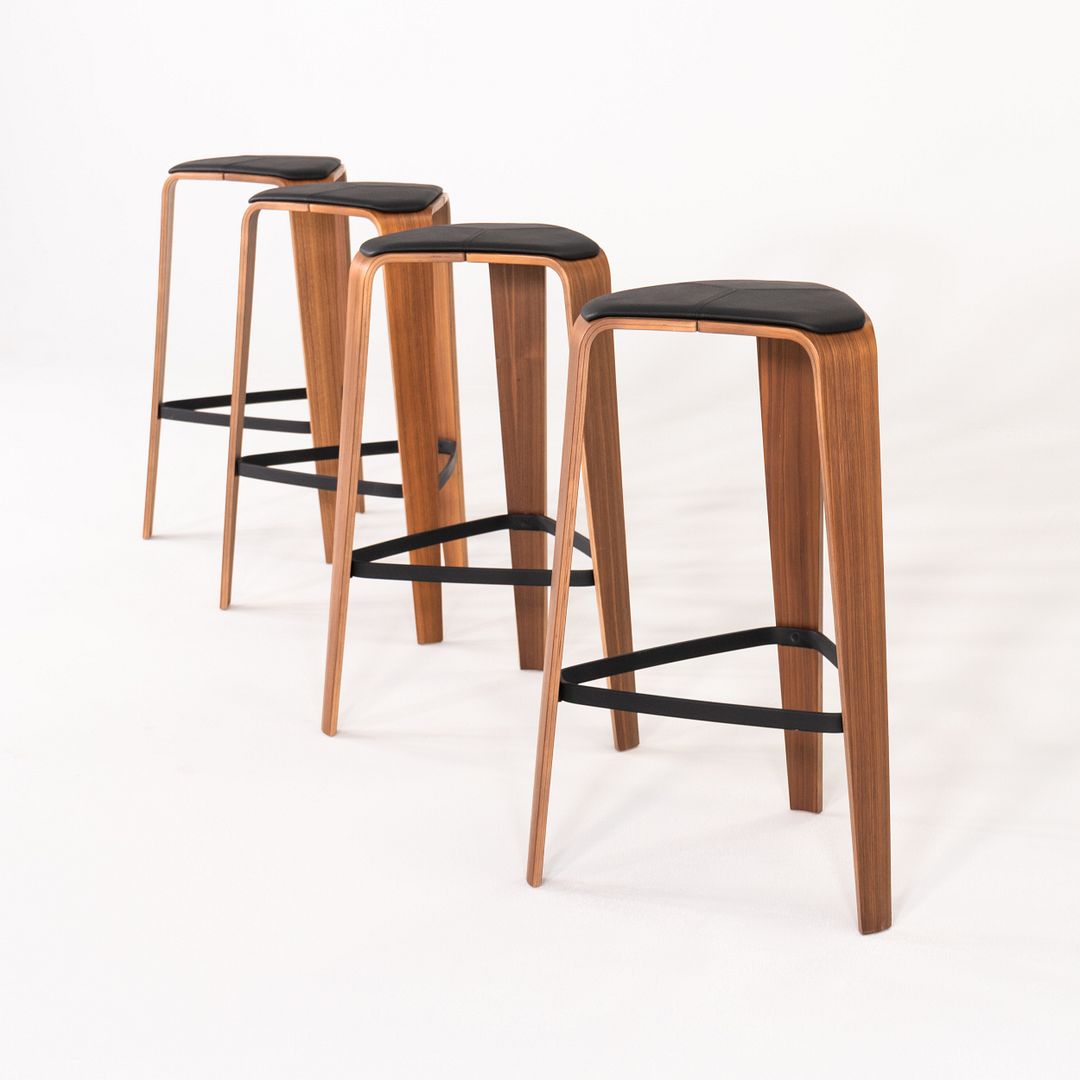 Tre Bar Stool