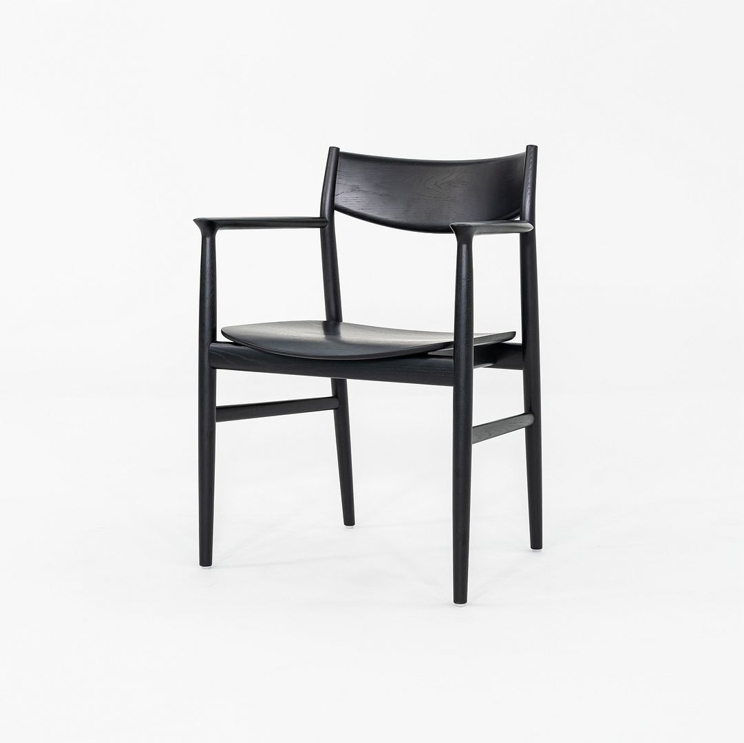 Kamuy Armchair