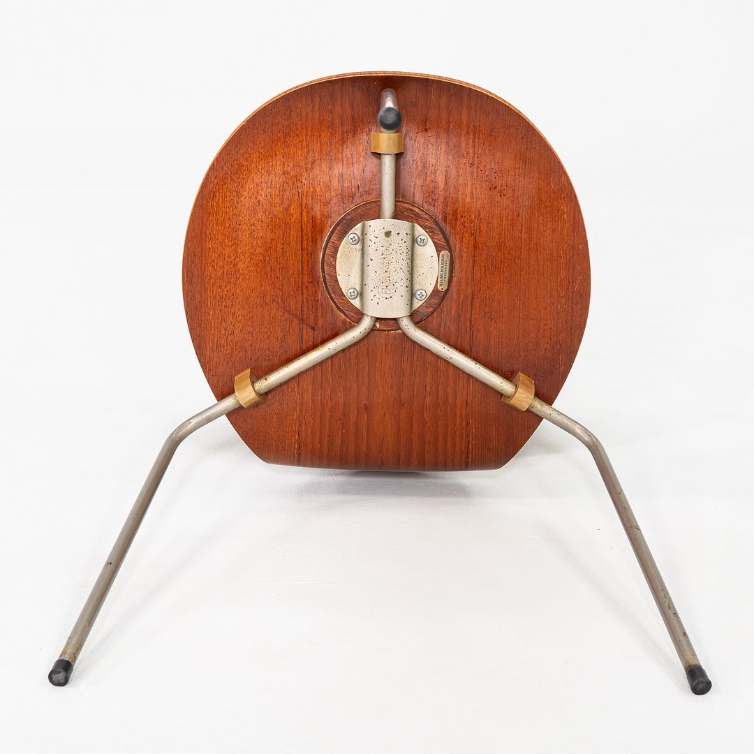 3-Leg Ant Chair