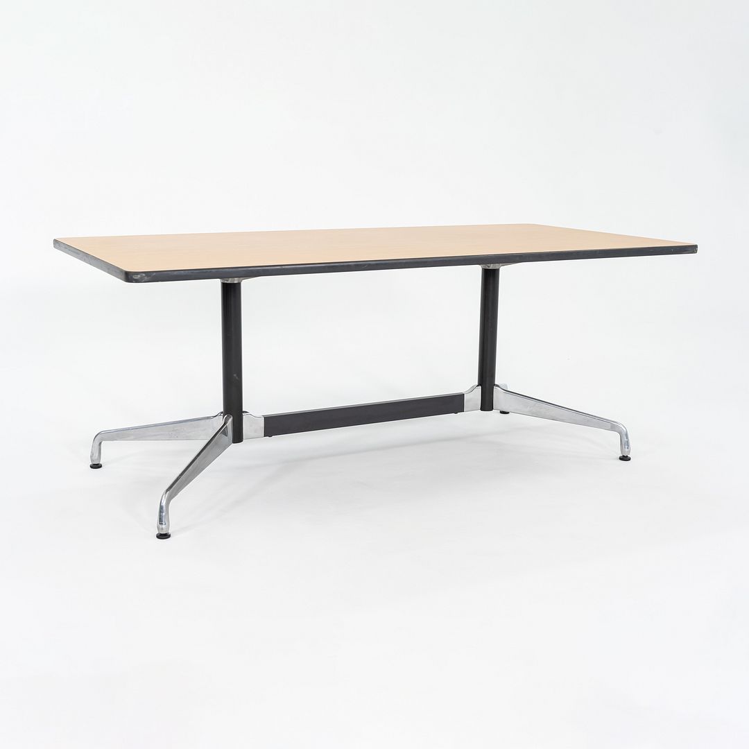 Segmented Conference Table, Model ET143