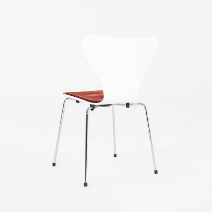 Series 7 Chair, Model 3107