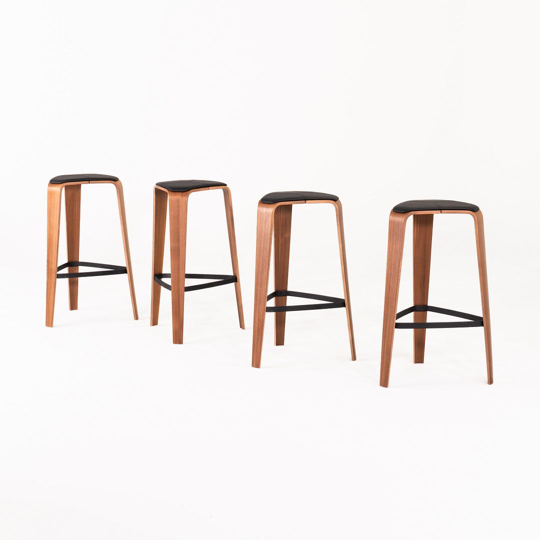 Tre Bar Stool