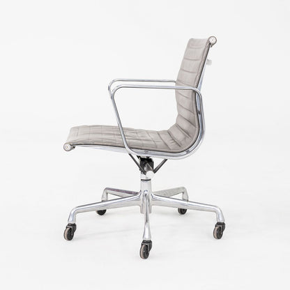 Aluminum Group Management Desk Chair, Model EA335