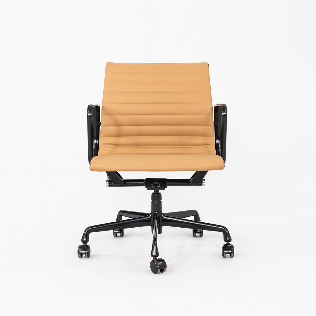 Eames Aluminum Group Management Desk Chair, Model EA335