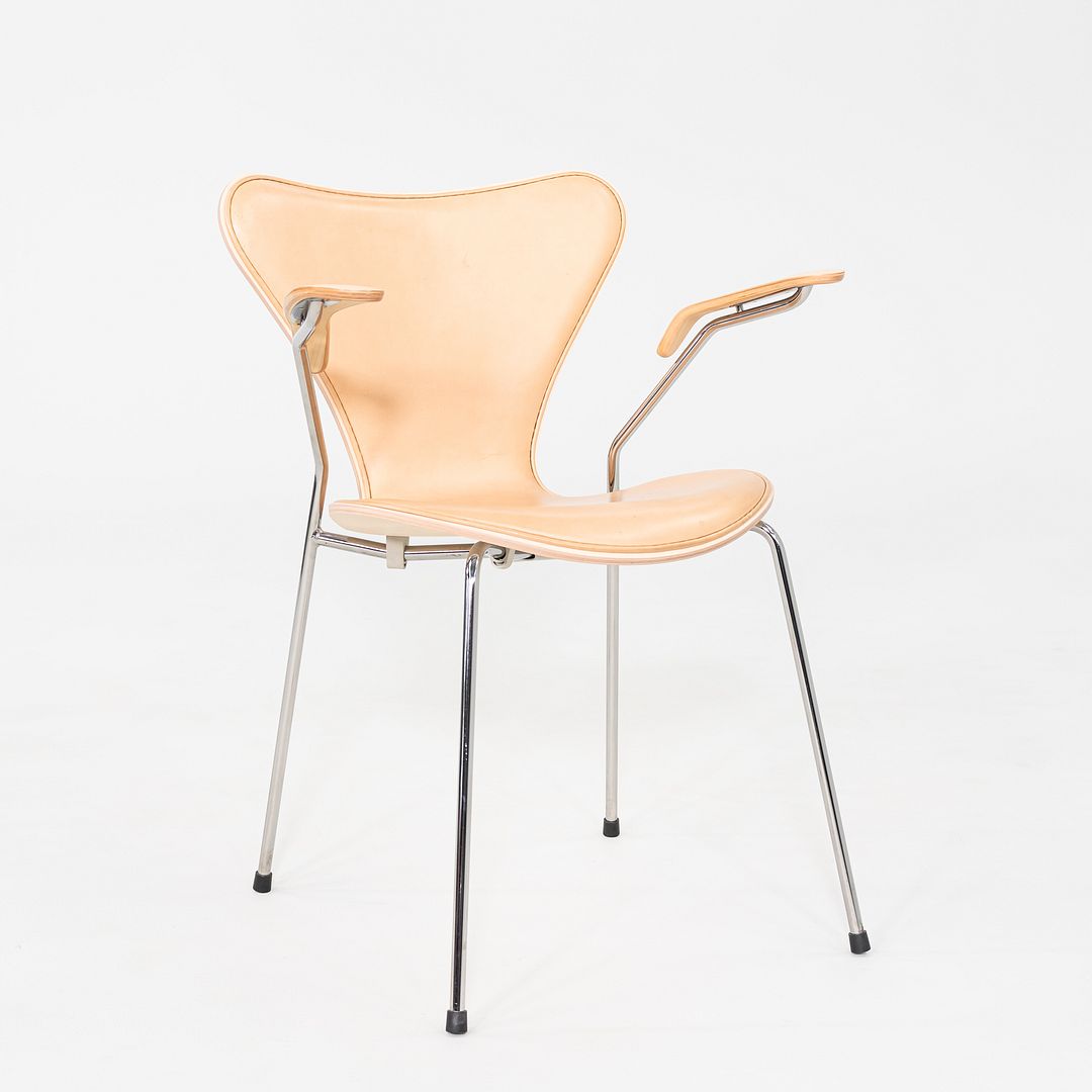 Series 7 Arm Chair