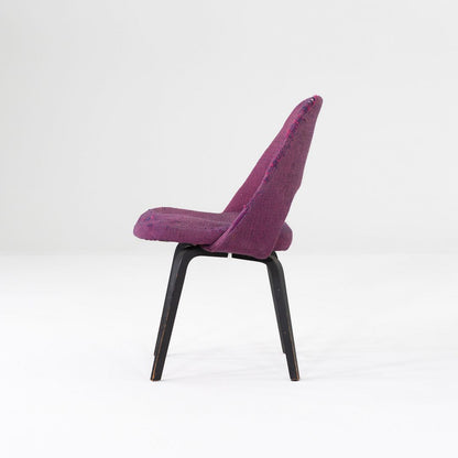 Saarinen Armless Executive Chair, Model 72CW