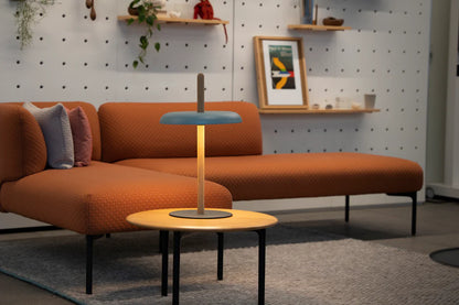Nivél Portable Table Lamp