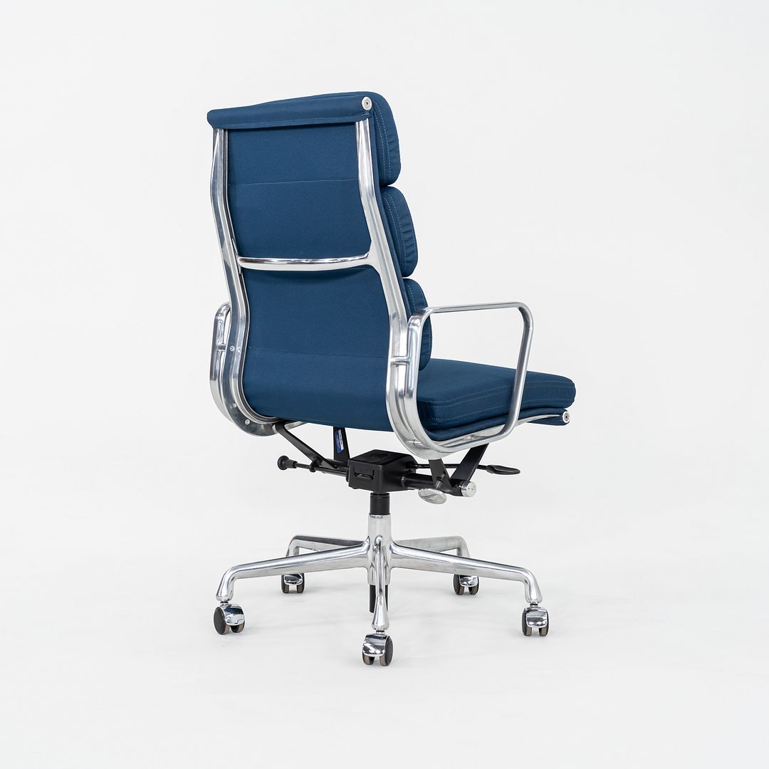 Soft Pad Executive Chair, Model EA437
