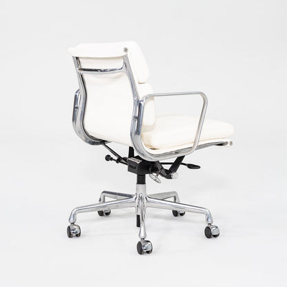 Soft Pad Management Chair, EA435