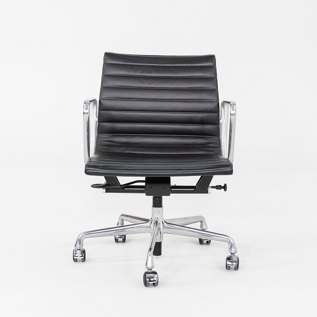 Aluminum Group Management Chair, EA335