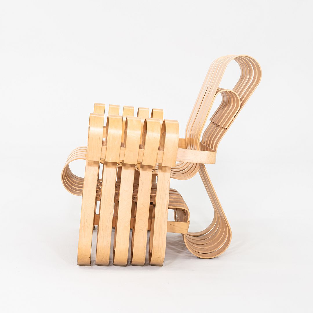 Power Play Lounge Chair