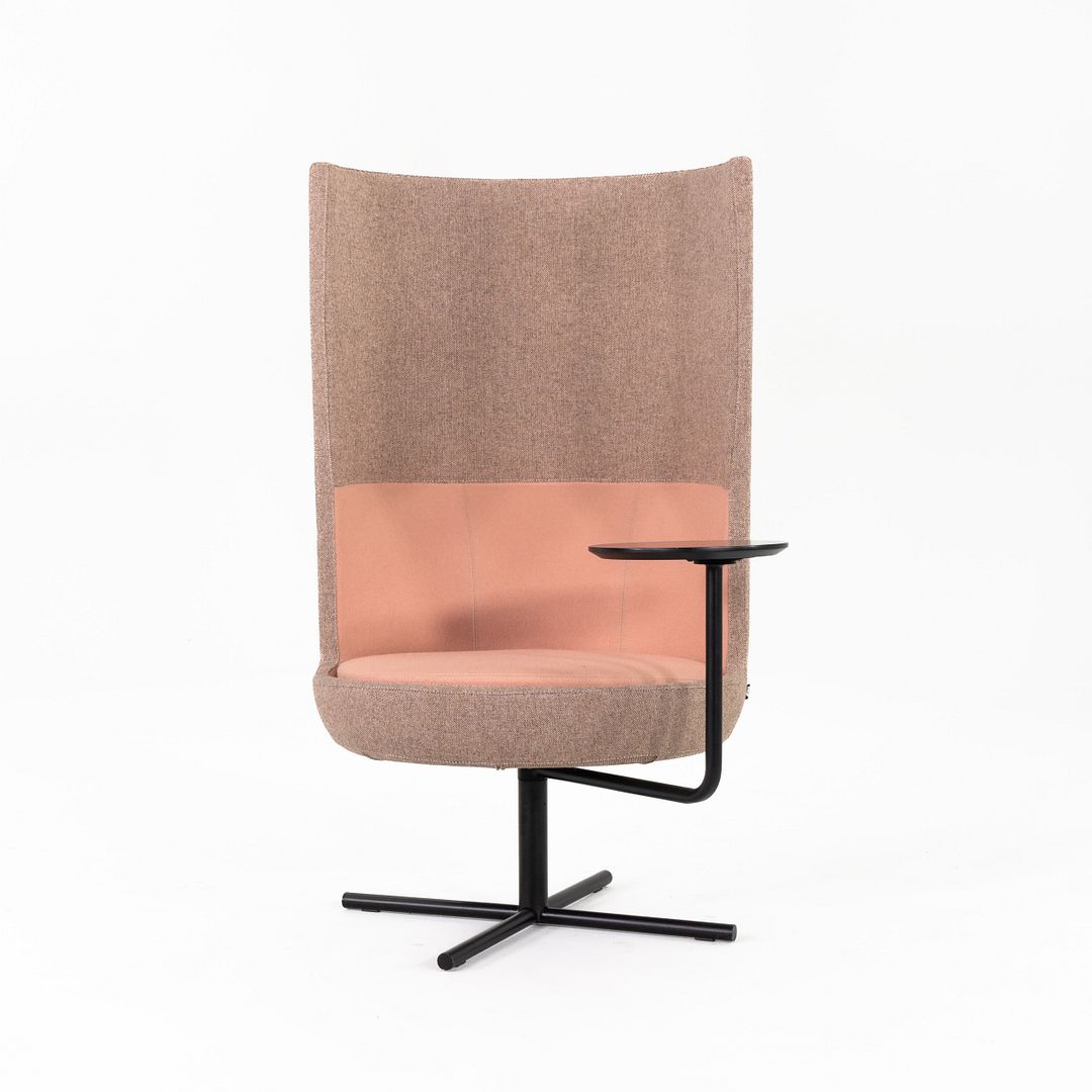 Round Private Lounge Chair