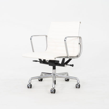 Aluminum Group Management Desk Chair, Model EA335