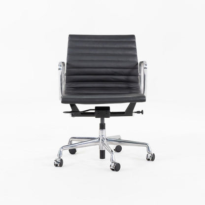 Aluminum Group Management Desk Chair, EA335