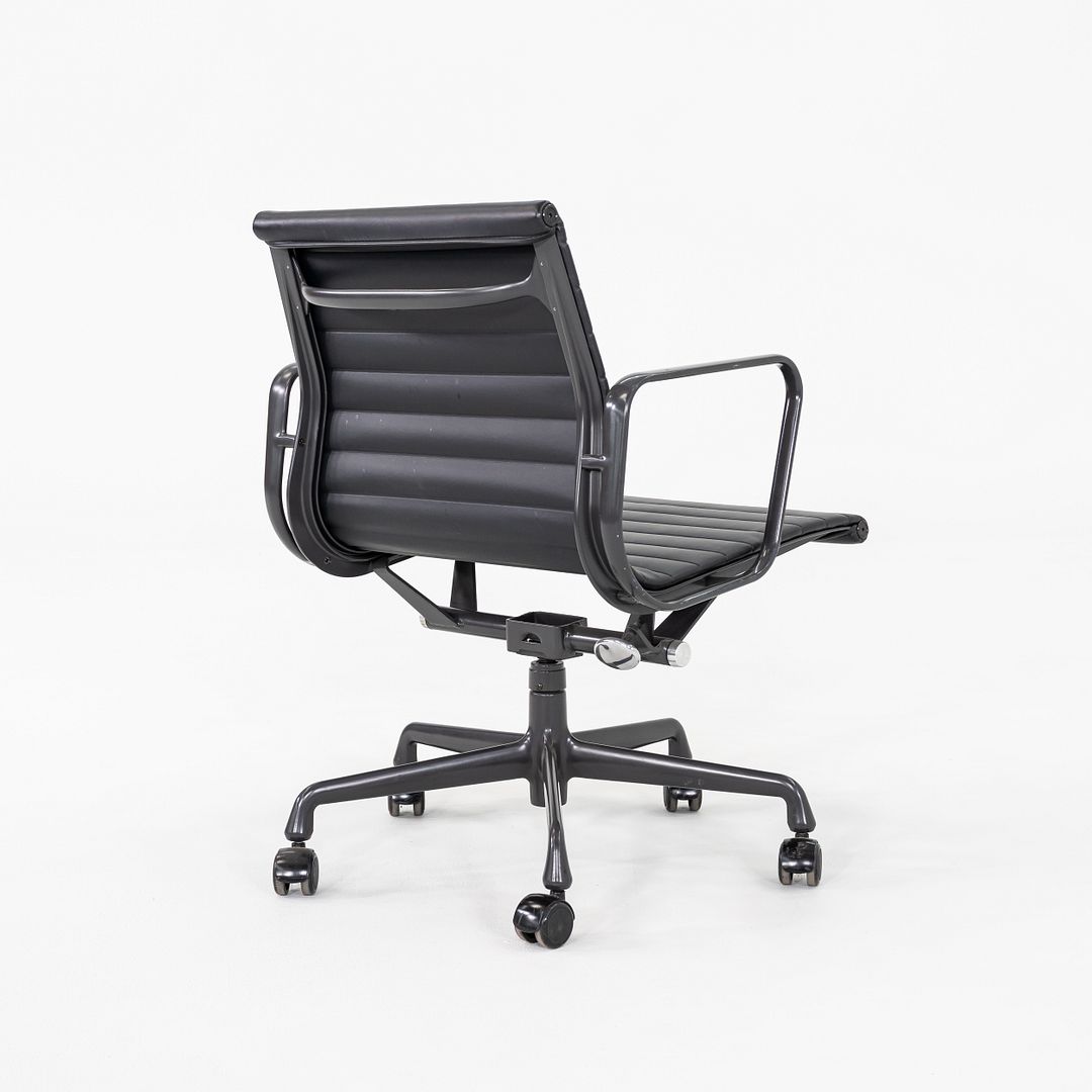 Aluminum Group Management Desk Chair, Model EA335