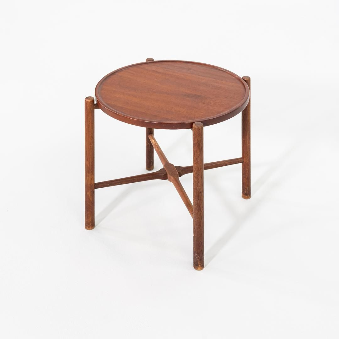 PP35 Folding Table