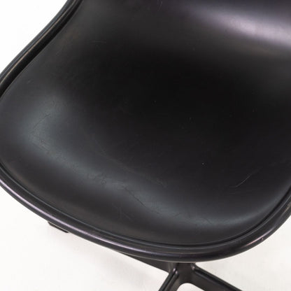 Neu 10 Swivel Chair