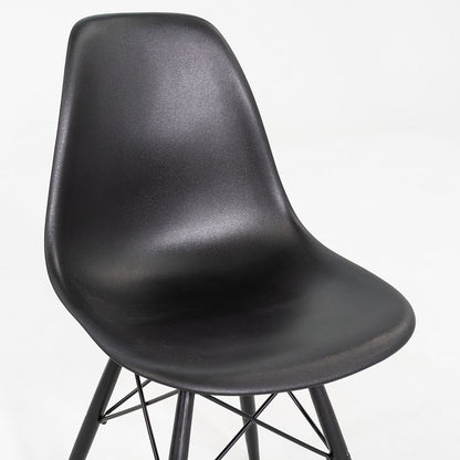 DSW Chair