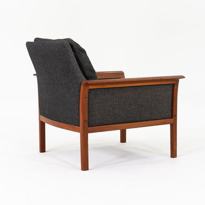 Model 500 Lounge Chair
