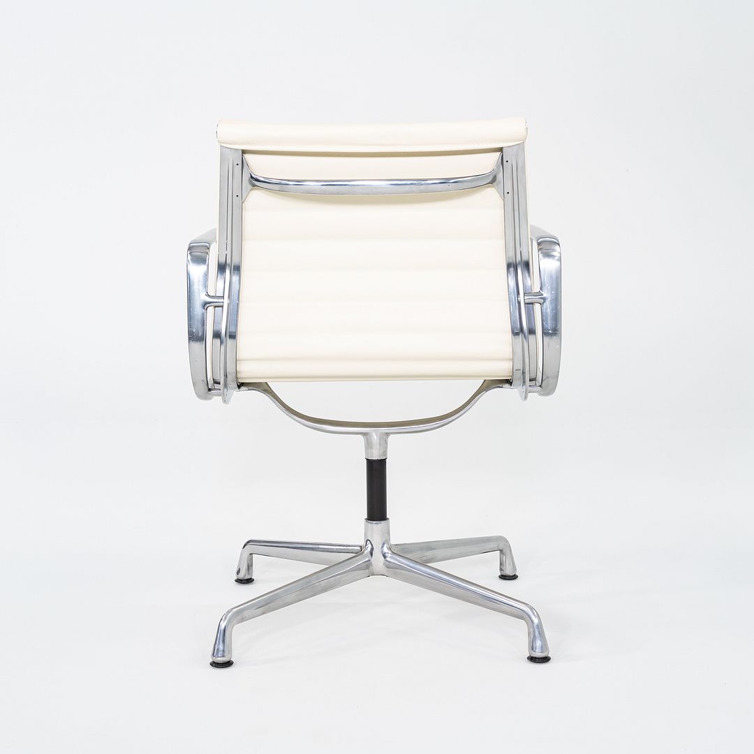 Eames Aluminum Group Management Desk Chair