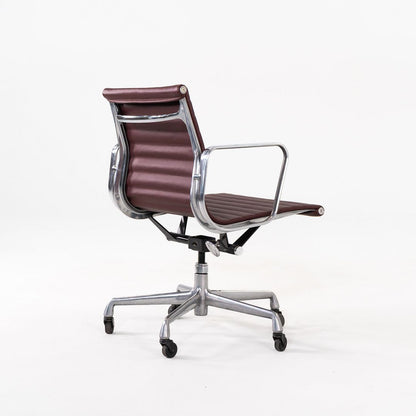 Aluminum Group Management Desk Chair, Model EA335