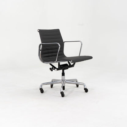 Aluminum Group Management Desk Chair, Model EA335