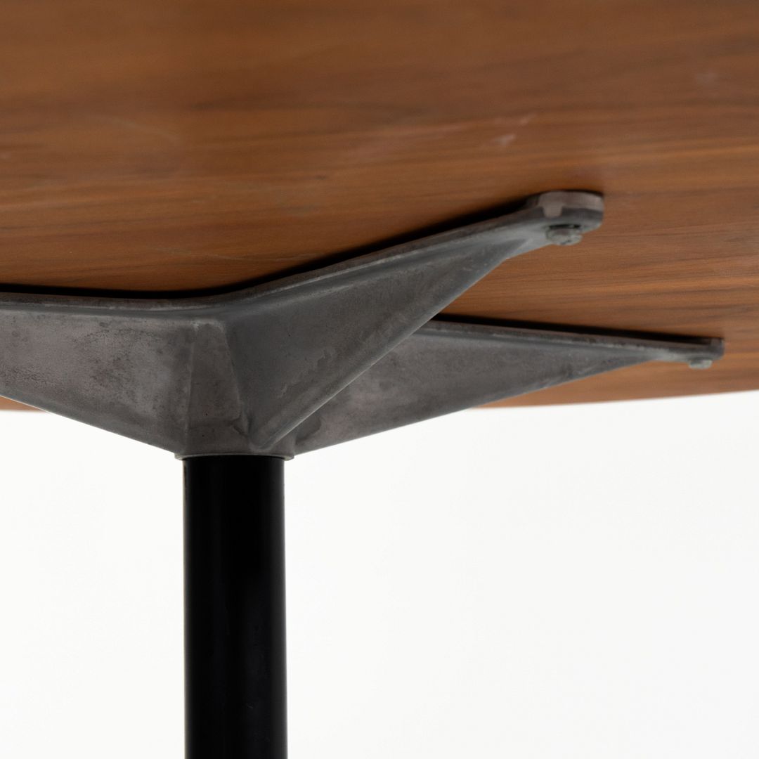 ET102 Universal Base Table