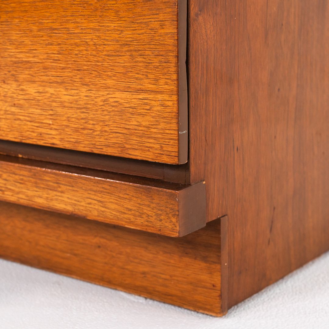 Fashion Trend Nightstand