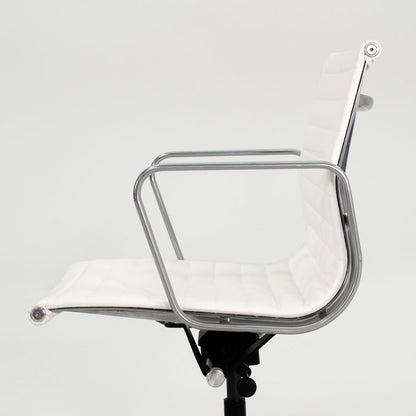 Aluminum Group Management Desk Chair, Model EA335