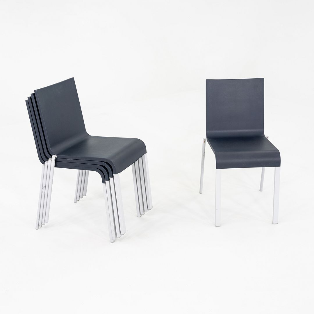 .03 Stacking Dining Chair
