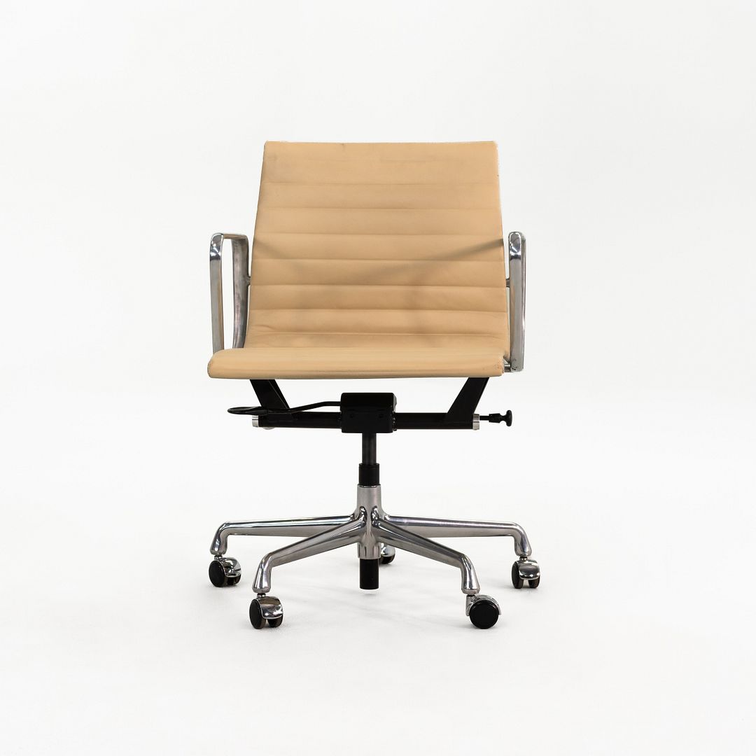 Aluminum Group Management Desk Chair, Model EA335