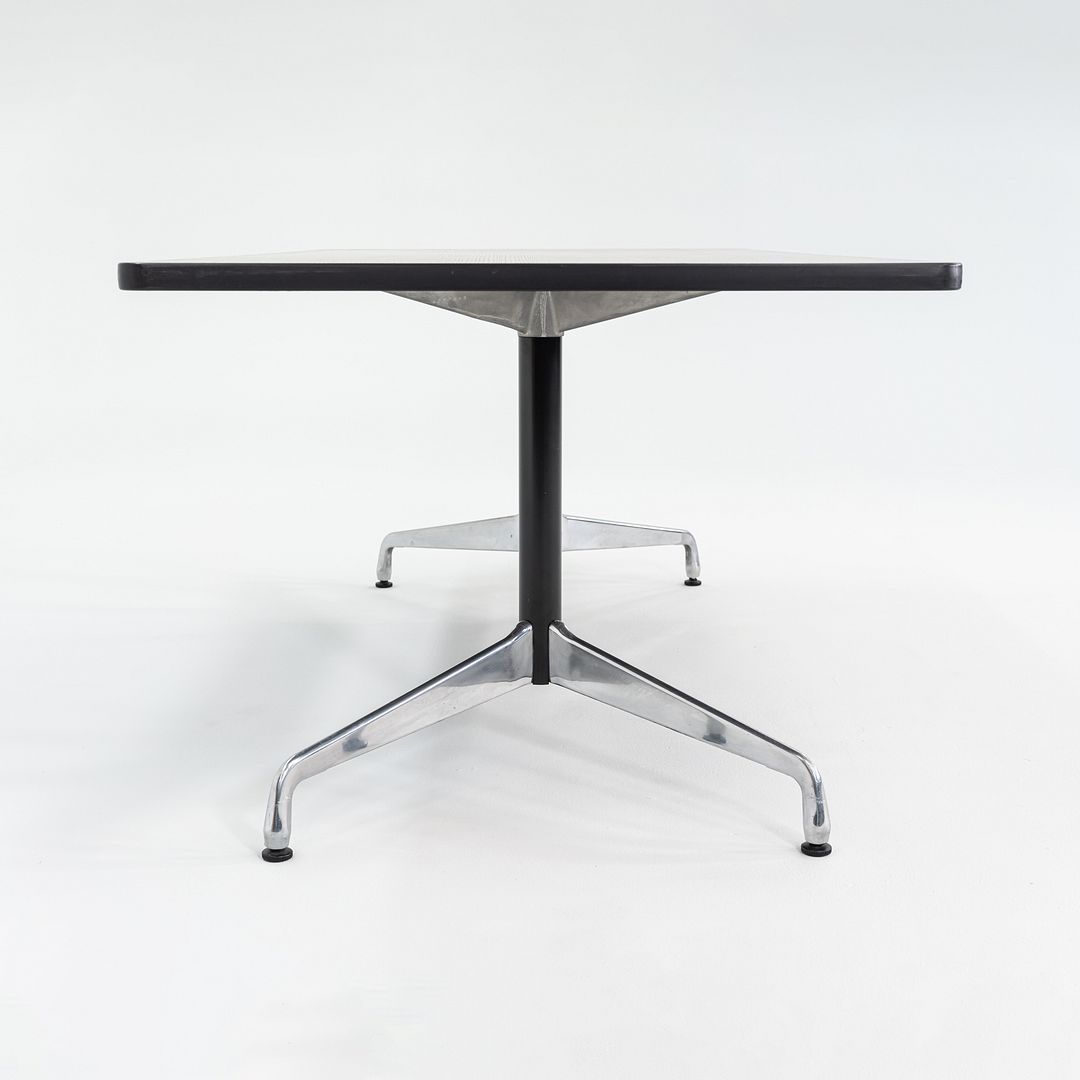 Segmented Conference Table, Model ET143