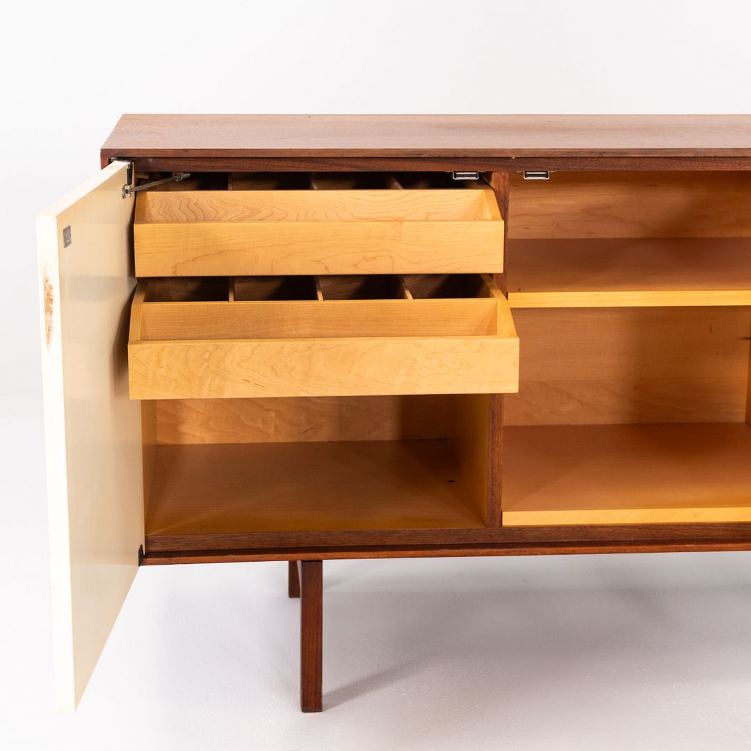 Cabinet, Model 541