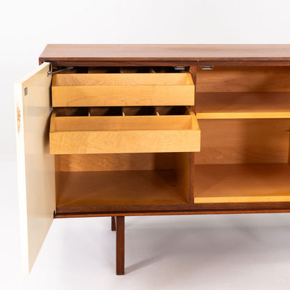 Cabinet, Model 541